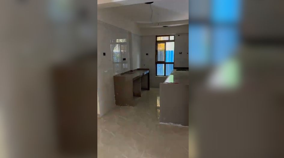 Kripa-Eternia-Passcode-Green-Edge-Internal-Gallery-Kitchen