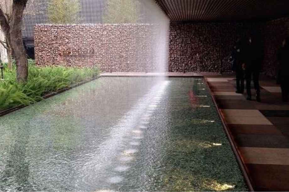 32-Elements-Amenities-Water-Curtain