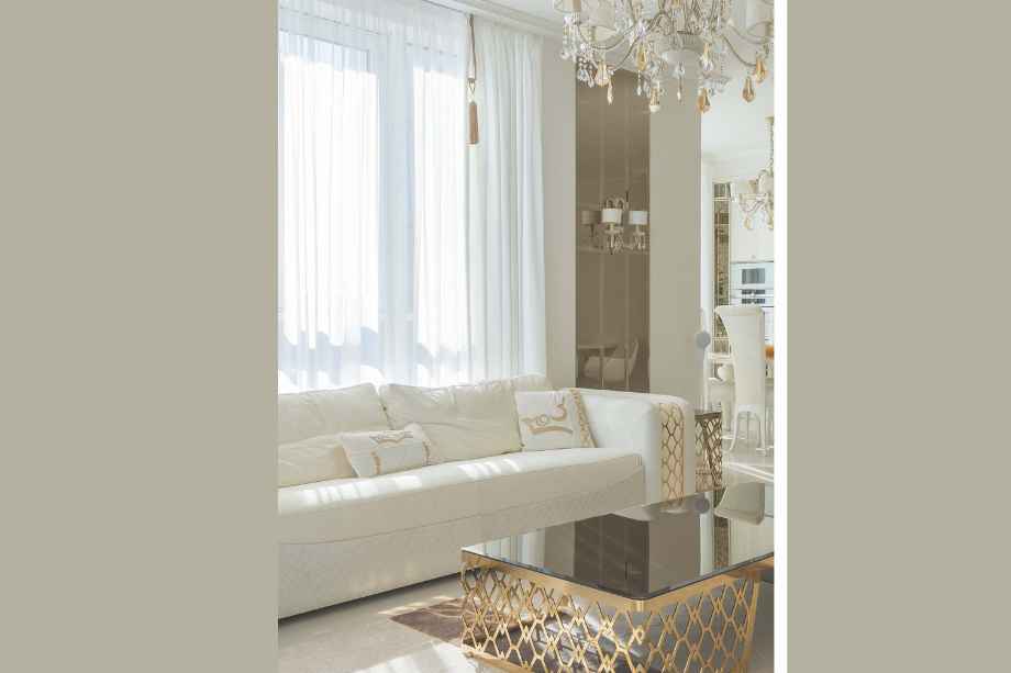 Metro-Crown-Living-room