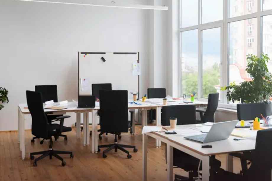 Prabhav-Crown-Amenities-Co-Working-Space