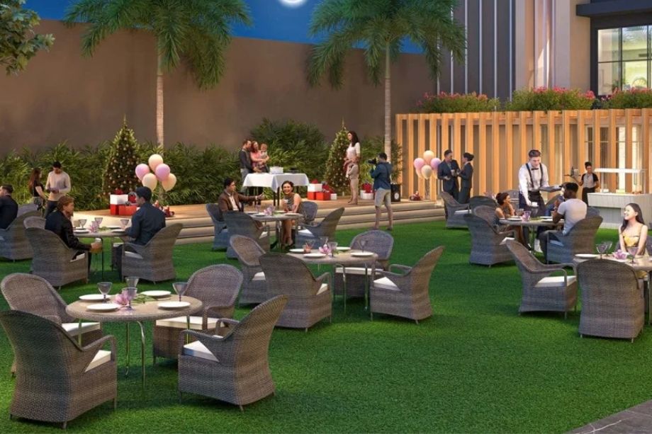 RSMS9-Redision-Royal-Amenities-Party-Lawn