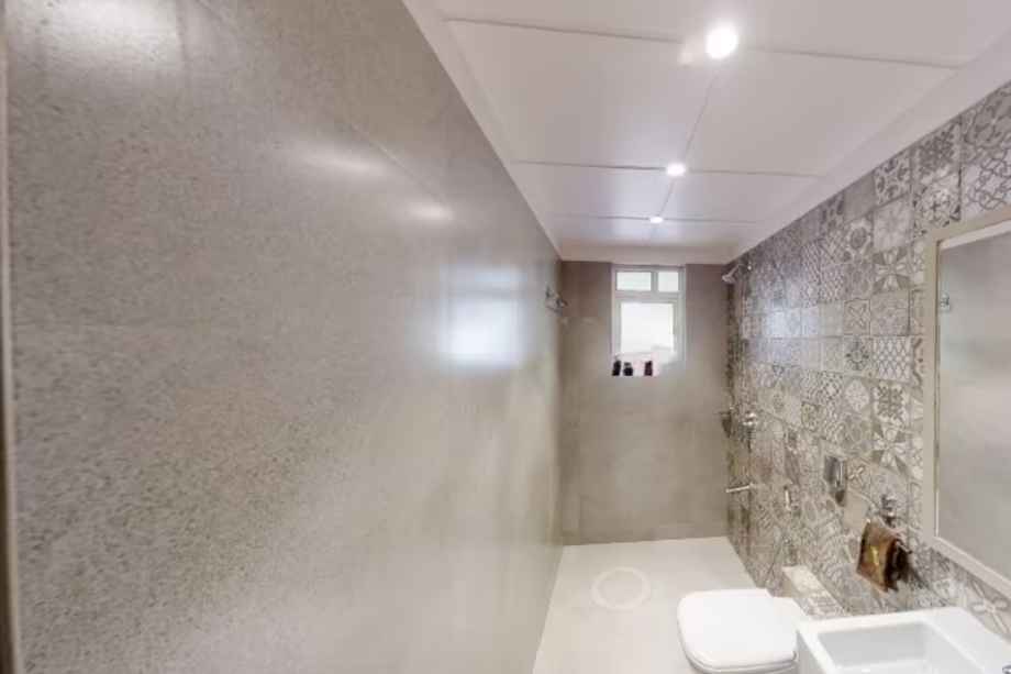 Supreme-Estia-Internal-Bathroom