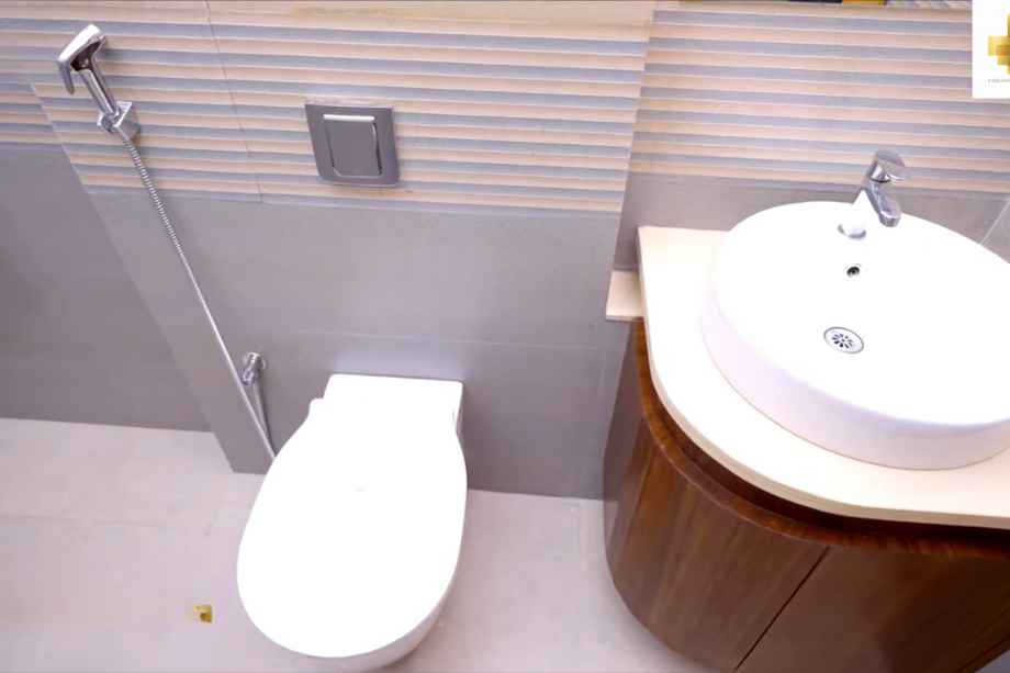 VTP-Earth-One-Internal-Bathroom-2